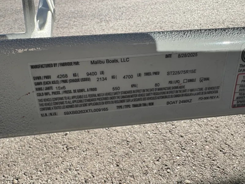 Slide: The Image of Malibu 24 MXZ 2026 - 13