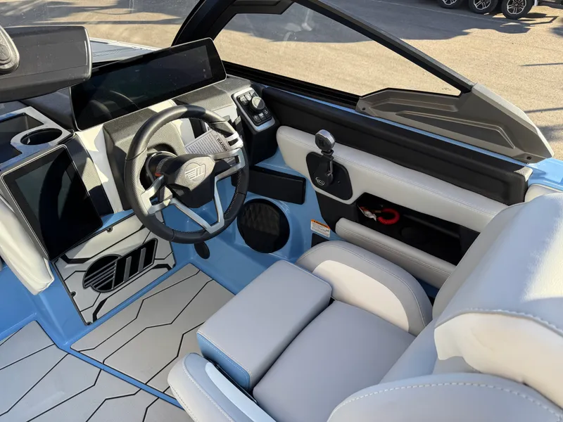 Slide: The Image of Malibu 24 MXZ 2026 - 9