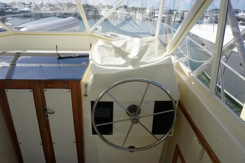 Slide: The Image of Hatteras 36 Convertible 1985 - 41