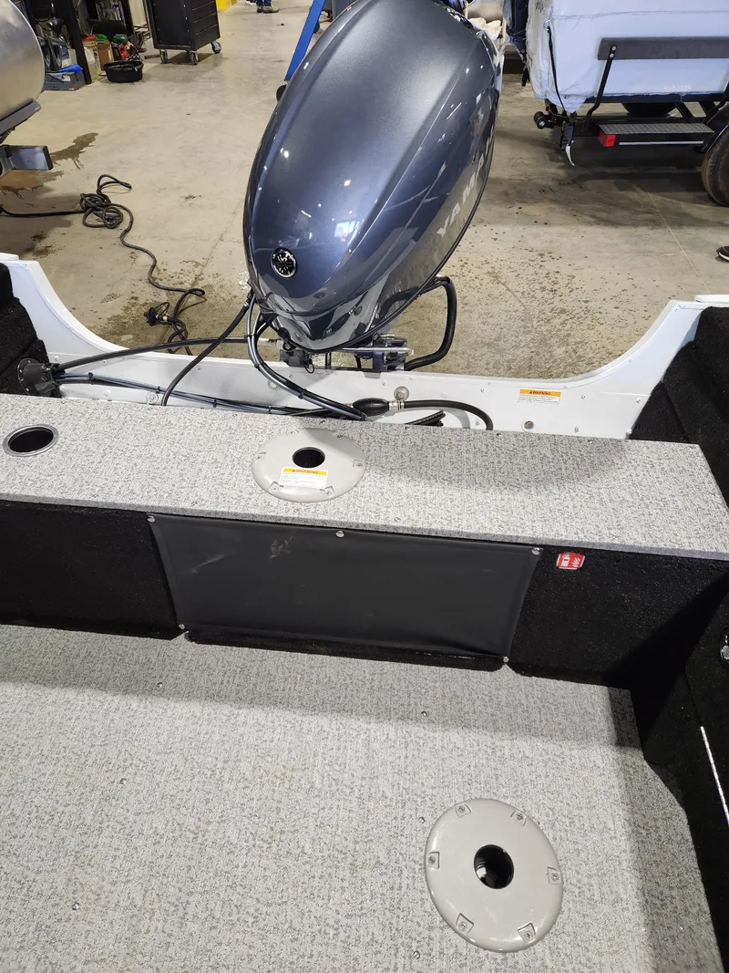 Slide: The Image of Smoker Craft LAZER161 2026 - 4