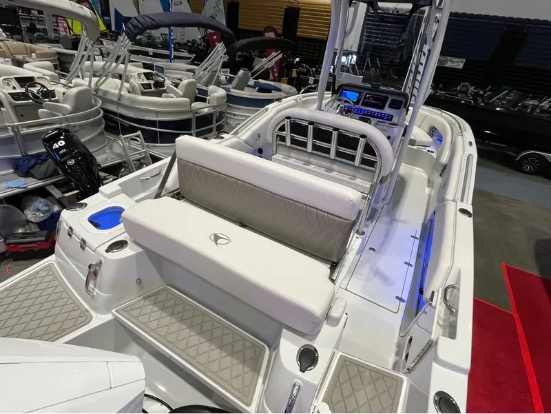 Slide: The Image of Finseeker 220 Center Console 2024 - 20