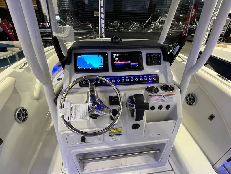 Slide: The Image of Finseeker 220 Center Console 2024 - 8