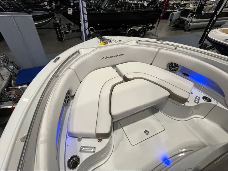 Slide: The Image of Finseeker 220 Center Console 2024 - 10