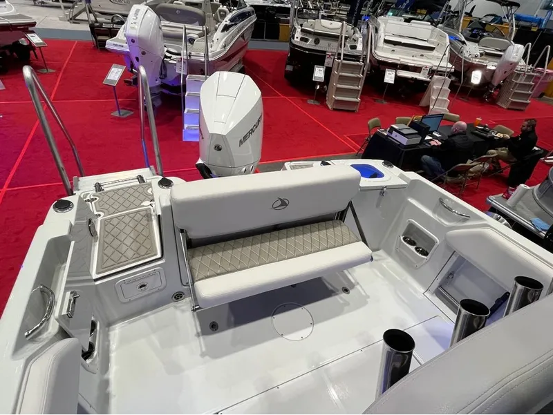 Slide: The Image of Finseeker 220 Center Console 2024 - 18