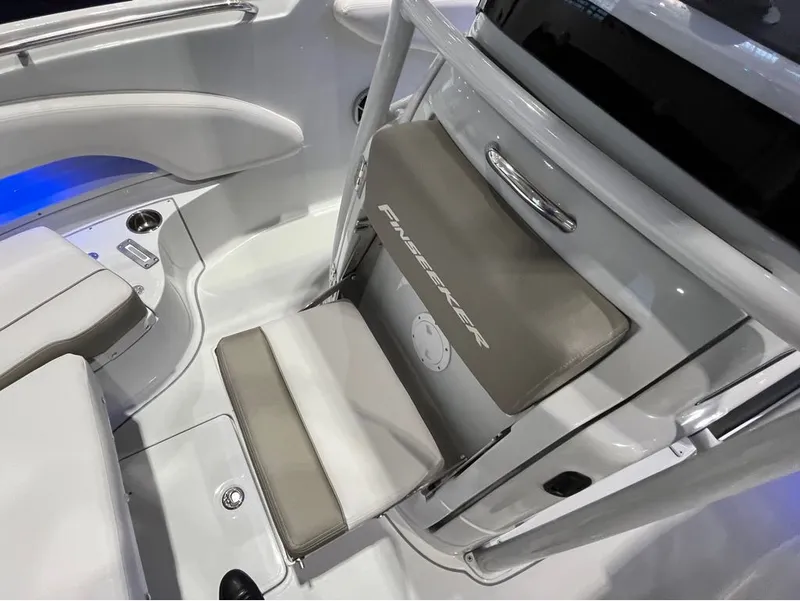 Slide: The Image of Finseeker 220 Center Console 2024 - 12