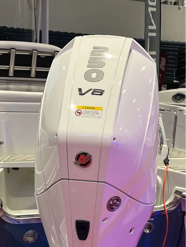 Slide: The Image of Finseeker 220 Center Console 2024 - 16