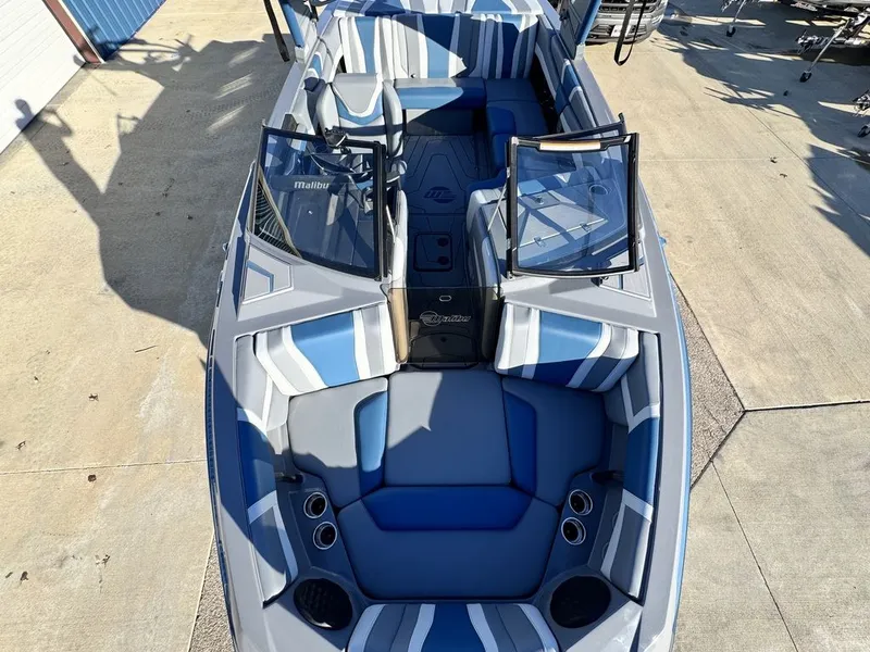 The Image of Malibu 21 LX 2026 - 0