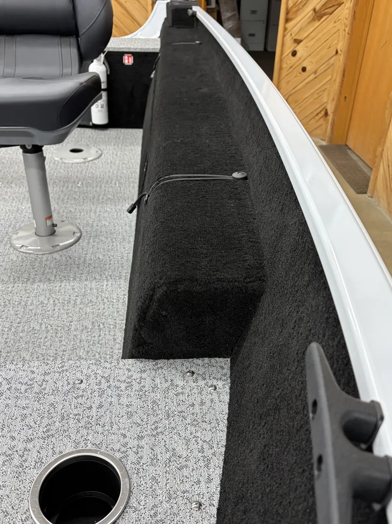 Slide: The Image of Smoker Craft LAZER161 2026 - 4