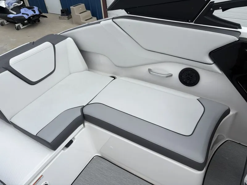 Slide: The Image of Yamaha AR250 2026 - 41