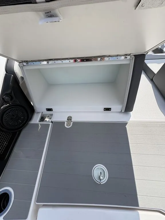Slide: The Image of Yamaha AR250 2026 - 23