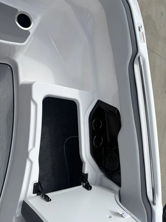 Slide: The Image of Yamaha AR250 2026 - 38