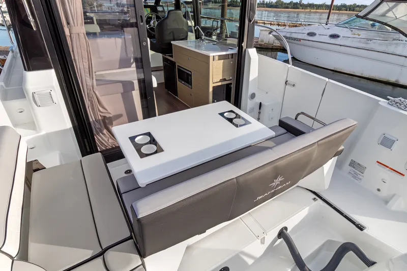 Slide: The Image of Jeanneau NC 895 Series 2 2025 - 25