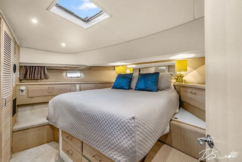 Slide: The Image of Tollycraft 57 Pilothouse Motor Yacht 1993 - 15