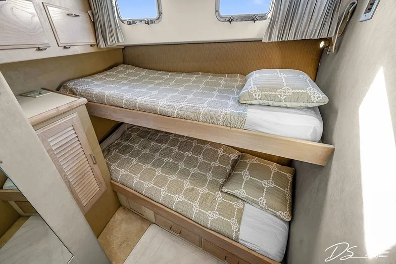 Slide: The Image of Tollycraft 57 Pilothouse Motor Yacht 1993 - 18