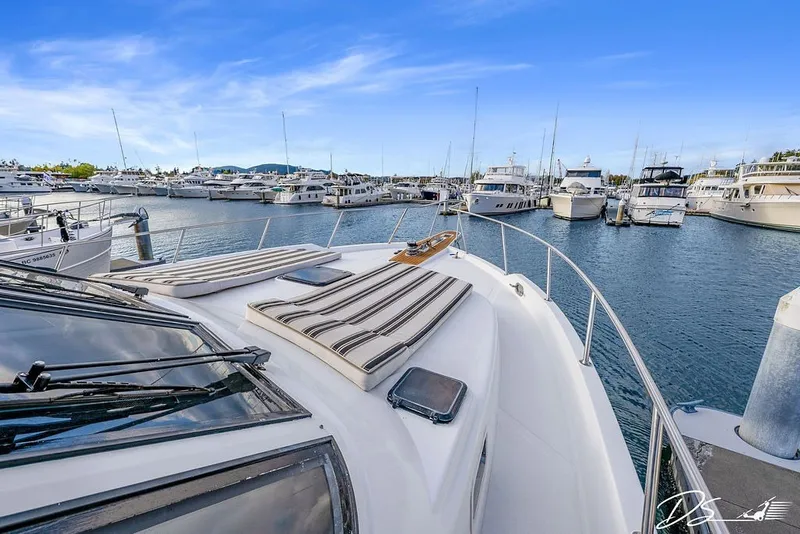 Slide: The Image of Tollycraft 57 Pilothouse Motor Yacht 1993 - 34