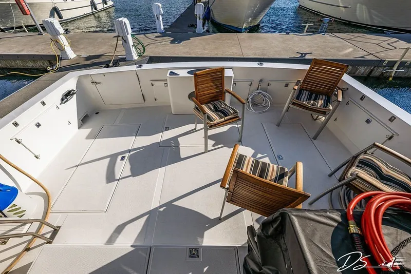 Slide: The Image of Tollycraft 57 Pilothouse Motor Yacht 1993 - 31