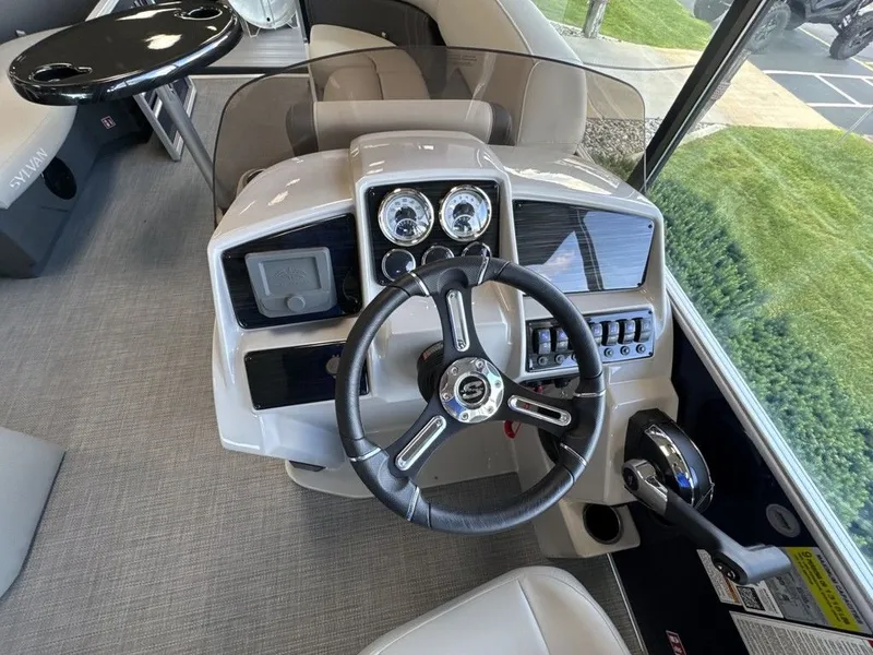 Slide: The Image of Sylvan MIRAGE 8520 PARTY FISH 2026 - 26