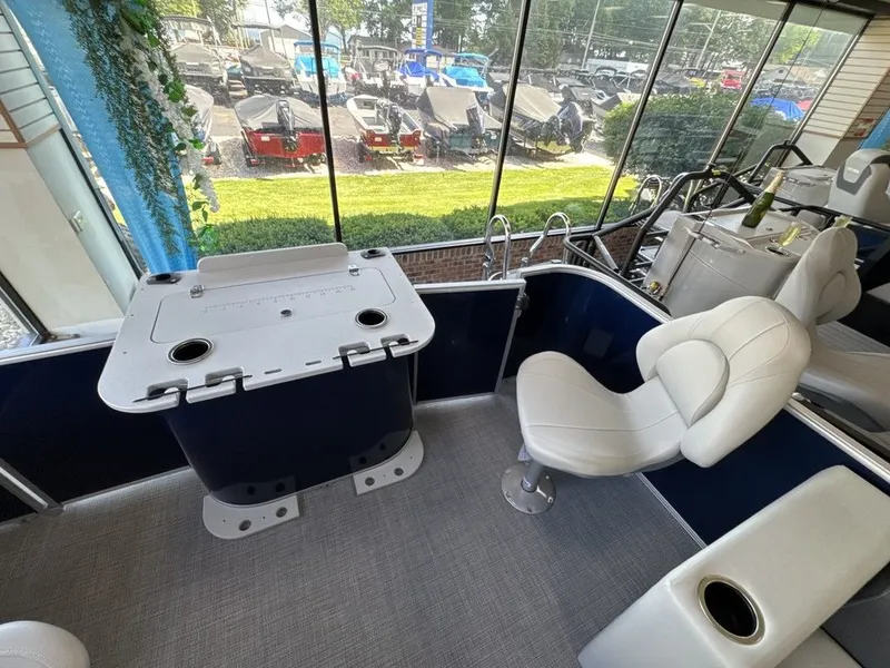 Slide: The Image of Sylvan MIRAGE 8520 PARTY FISH 2026 - 35