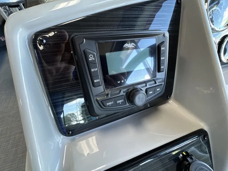 Slide: The Image of Sylvan MIRAGE 8520 PARTY FISH 2026 - 31