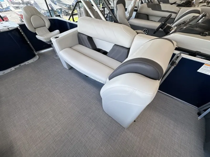 Slide: The Image of Sylvan MIRAGE 8520 PARTY FISH 2026 - 22