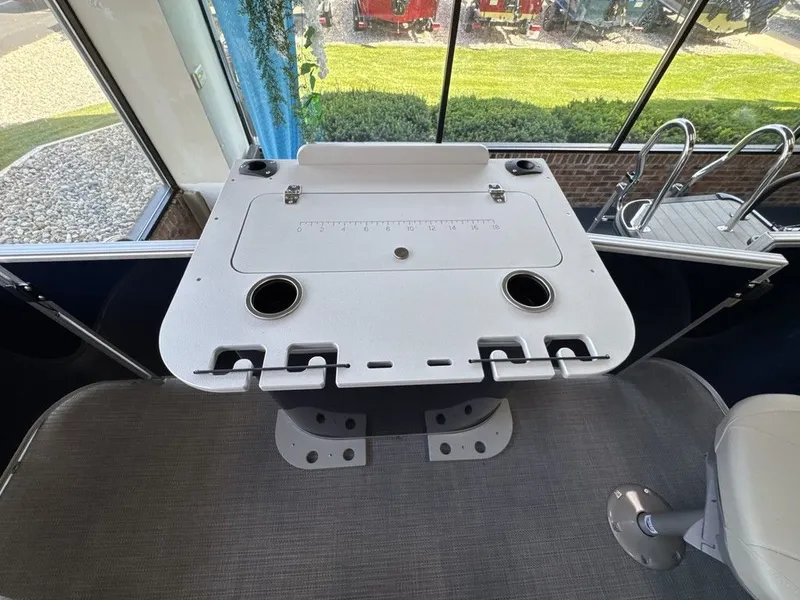 Slide: The Image of Sylvan MIRAGE 8520 PARTY FISH 2026 - 43