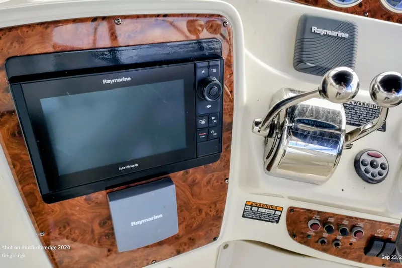 Slide: The Image of Meridian 381 Sedan 2004 - 22