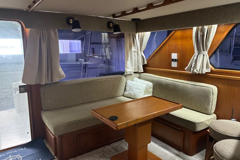 Slide: The Image of Chris-Craft 336 Commander 1988 - 7