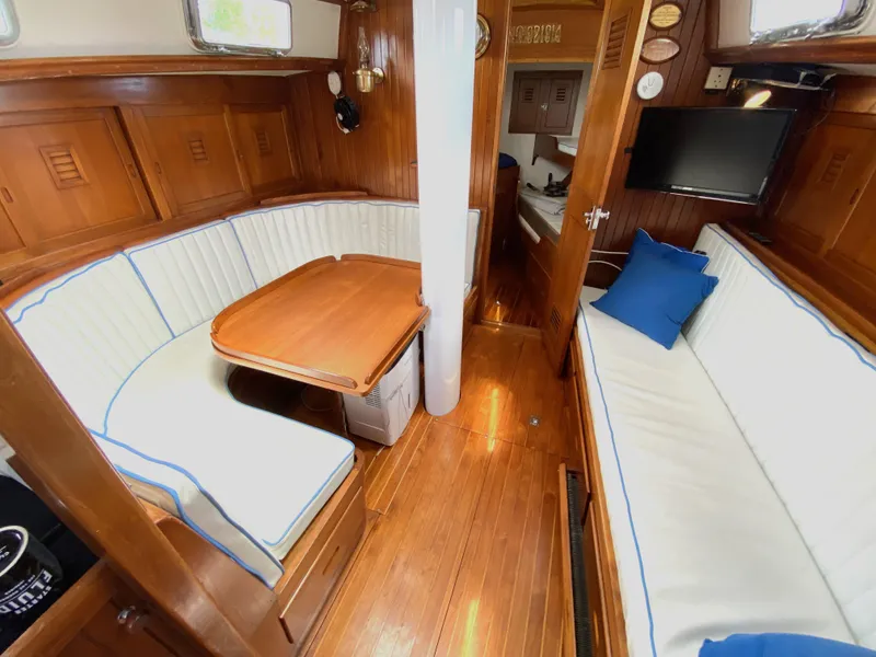 Slide: The Image of Herreshoff Caribbean 50 Ketch 1977 - 6