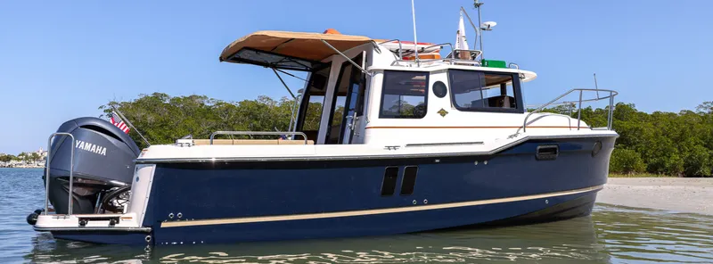 The Image of Ranger Tug R-25 2027 - 0
