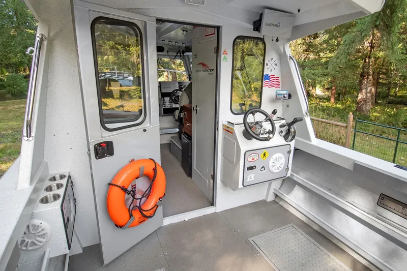 Slide: The Image of Kingfisher 2625 Coastal Express 2021 - 13