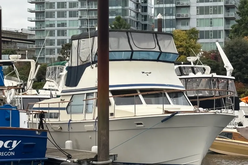 Slide: The Image of Tollycraft 40 Tri-Cabin Motor Yacht 1979 - 13