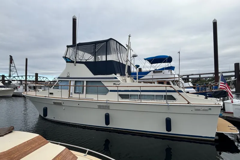 Slide: The Image of Tollycraft 40 Tri-Cabin Motor Yacht 1979 - 16