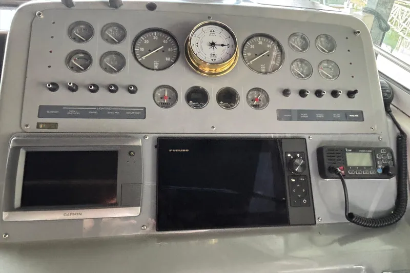 Slide: The Image of Tiara 270 Sport 1992 - 12