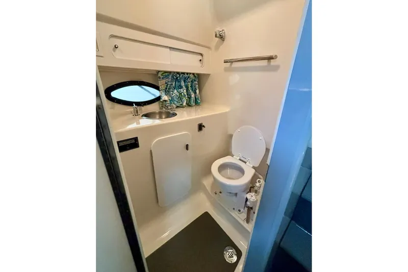 Slide: The Image of Tiara 270 Sport 1992 - 40
