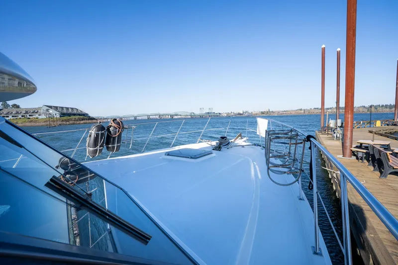 Slide: The Image of Lien Motor Yacht 1991 - 45