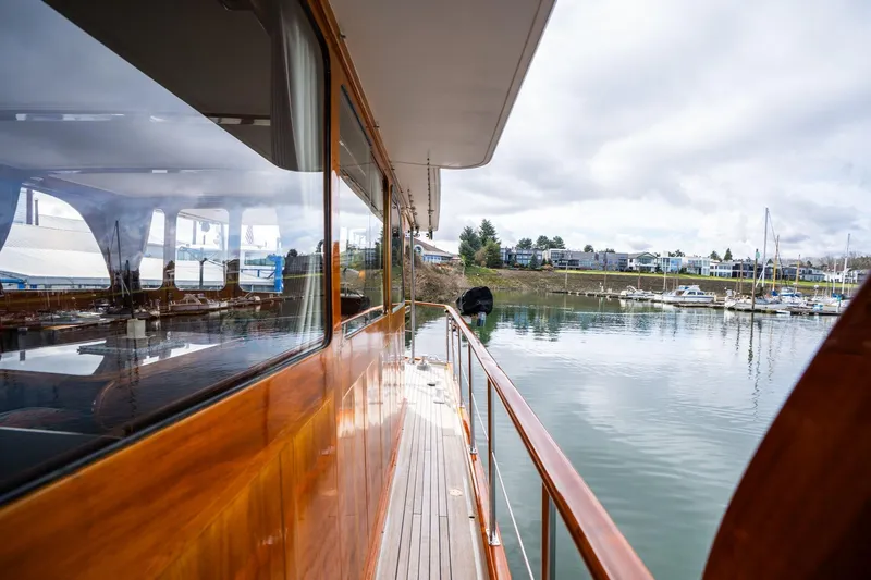 Slide: The Image of De 64 Motoryacht 1965 - 66