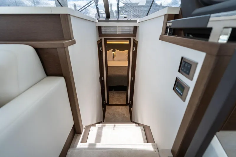 Slide: The Image of Prestige 520 2022 - 40