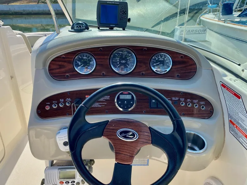Slide: The Image of Sea Ray 270 Sundeck 2006 - 8