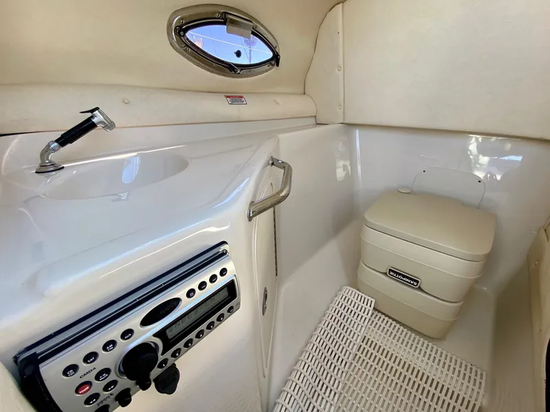 Slide: The Image of Sea Ray 270 Sundeck 2006 - 9