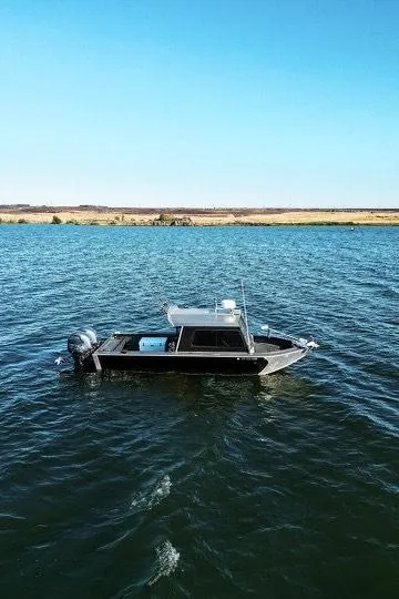 Slide: The Image of Custom Umpqua Marina 26 bay series 2022 - 1