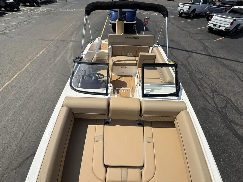 The Image of Bayliner D20i 2025 - undefined