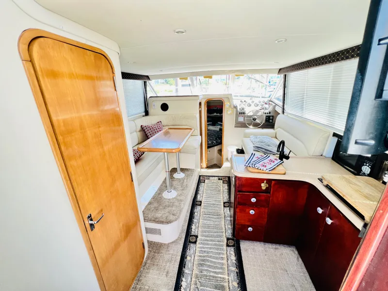 Slide: The Image of Carver Yachts 320 Voyager 1997 - 46