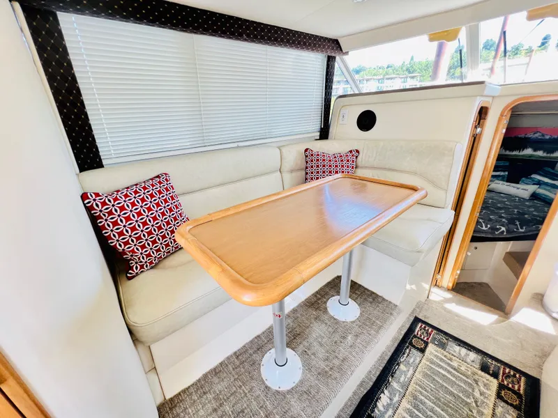 Slide: The Image of Carver Yachts 320 Voyager 1997 - 3