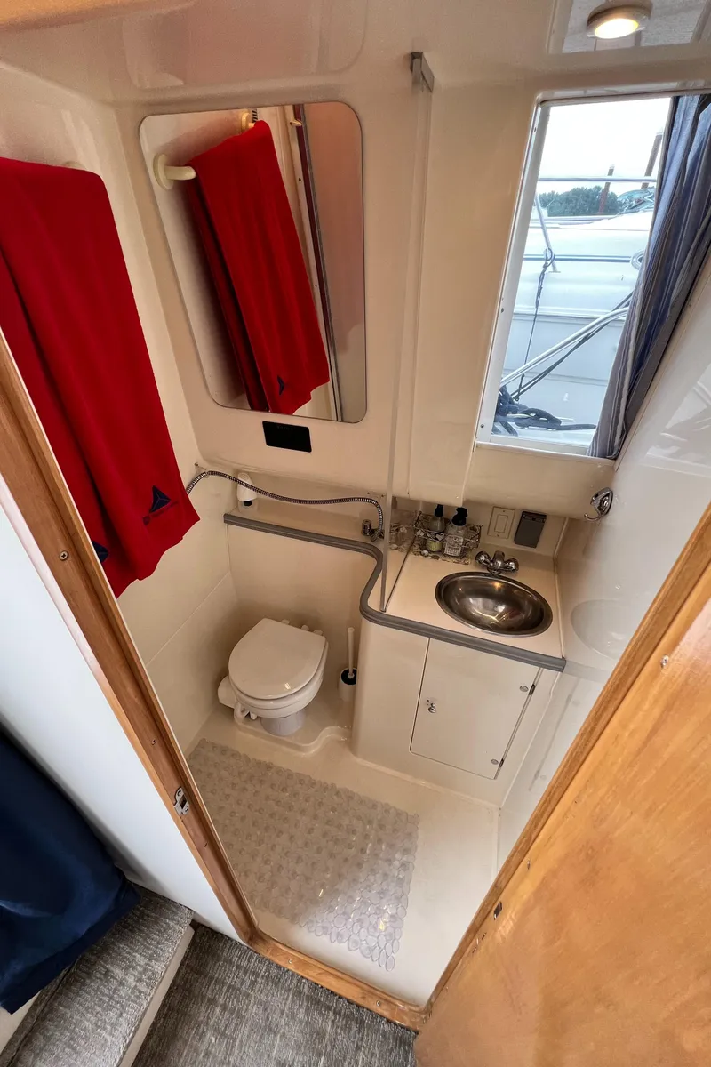 Slide: The Image of Carver Yachts 320 Voyager 1997 - 16