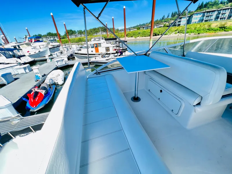 Slide: The Image of Carver Yachts 320 Voyager 1997 - 38