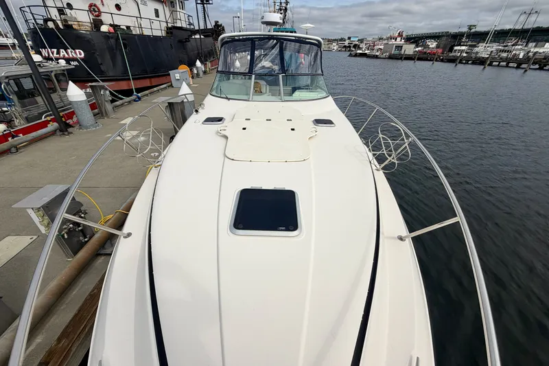 Slide: The Image of Rinker Fiesta Vee 360 2005 - 2