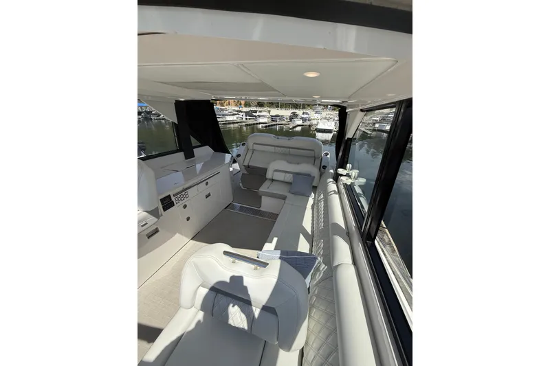 Slide: The Image of Regal 36 Grande Coupe 2021 - 15