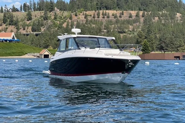 Slide: The Image of Regal 36 Grande Coupe 2021 - 46