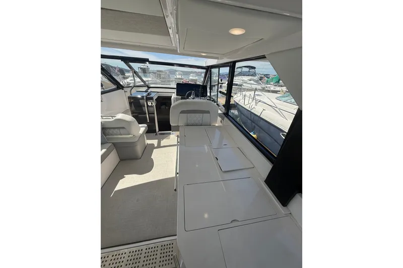 Slide: The Image of Regal 36 Grande Coupe 2021 - 10