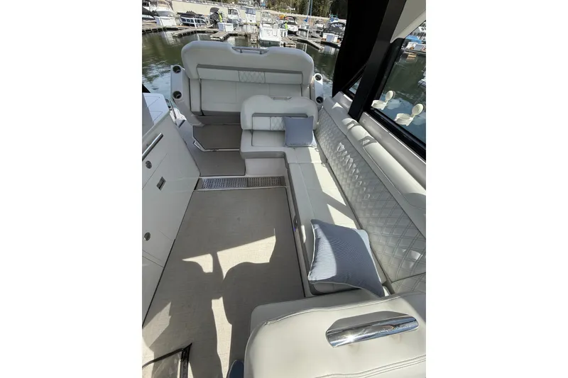 Slide: The Image of Regal 36 Grande Coupe 2021 - 6
